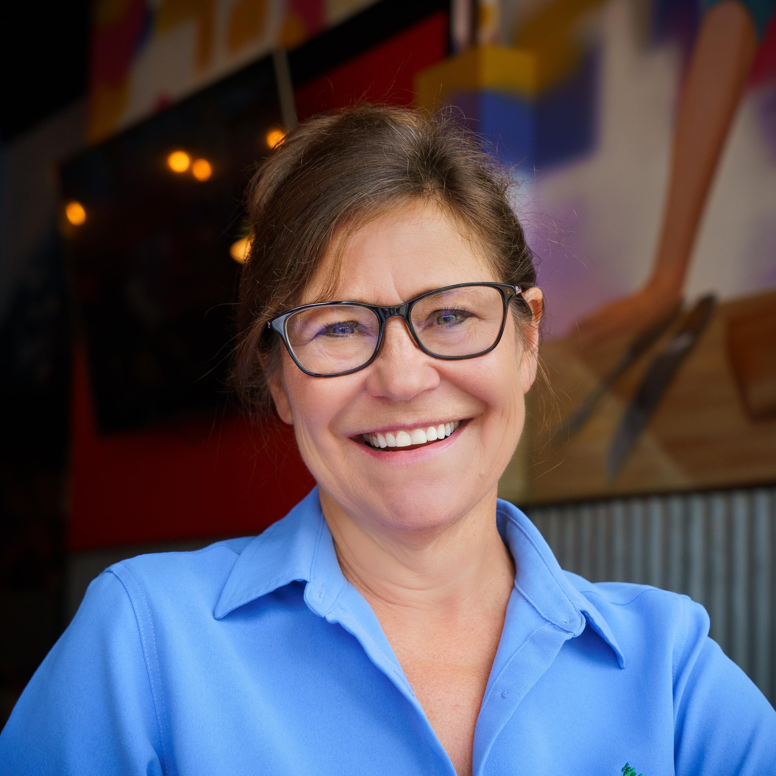 Picture of Lori Johnson